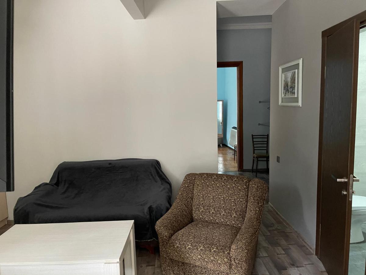 Batumi Summer Hotel ภายนอก รูปภาพ