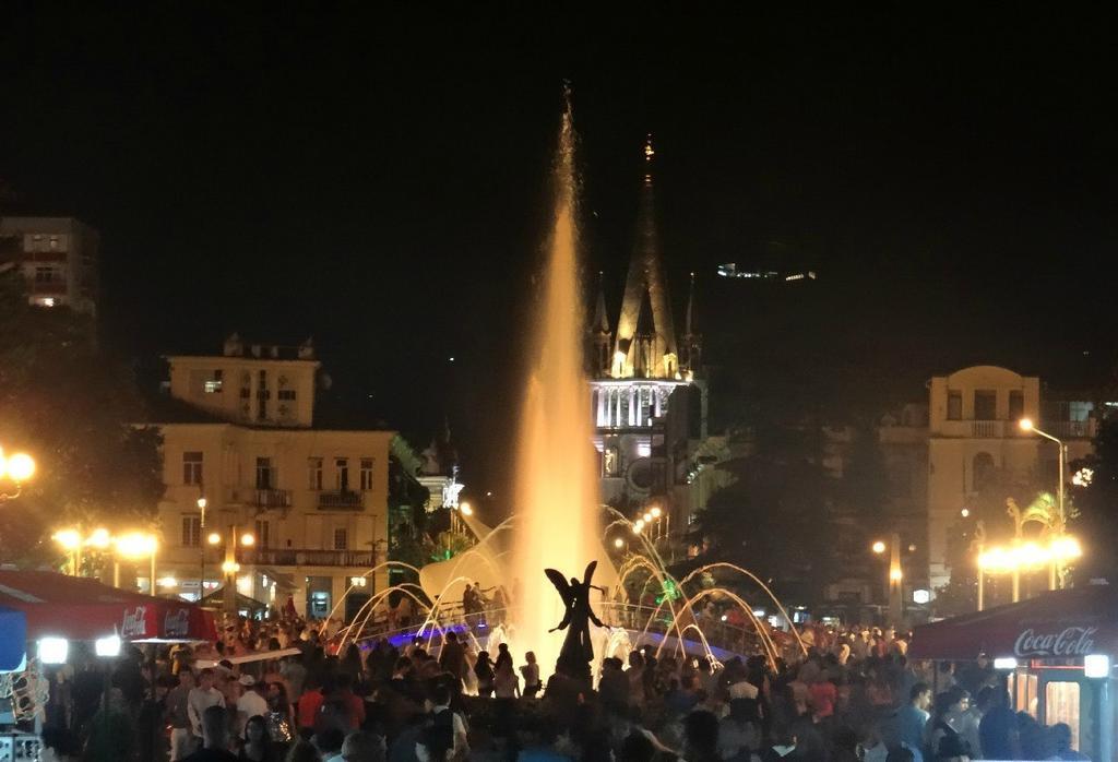 Batumi Summer Hotel ภายนอก รูปภาพ