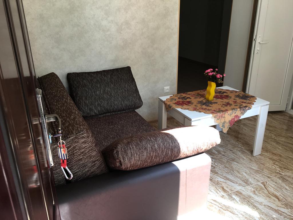 Batumi Summer Hotel ภายนอก รูปภาพ